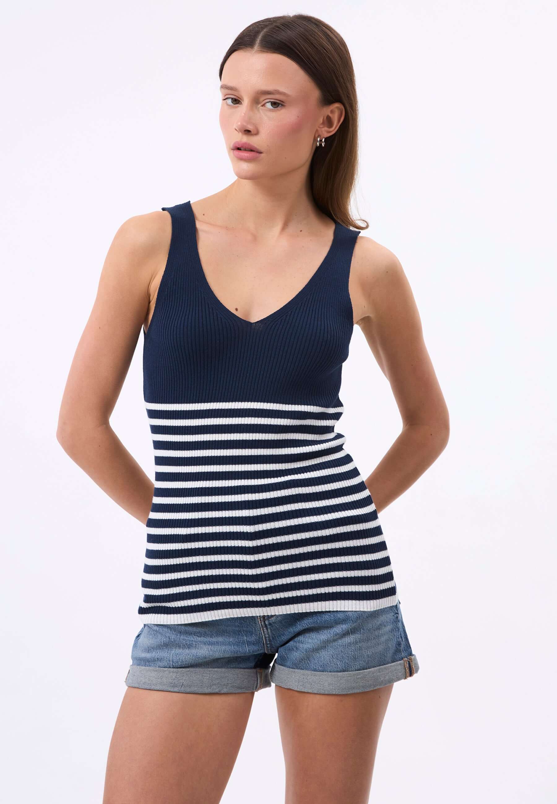 Black-Ecru-Navy2