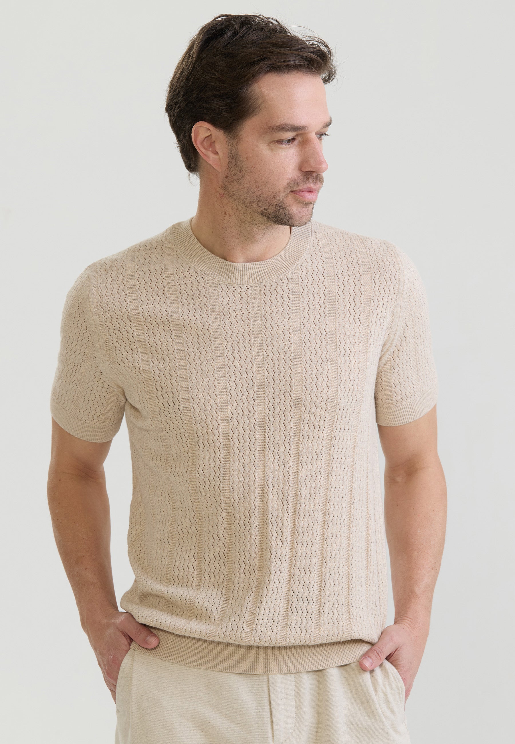 beige