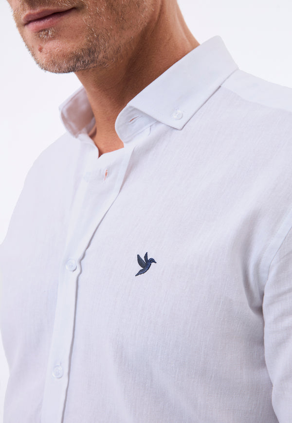 White | Felix Hardy