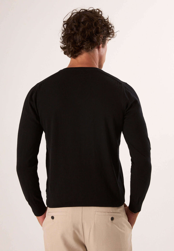 V-Neck Long Sleeve Pullover - Black