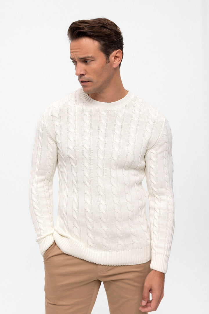 Men’s Cable Knit Crew Neck Pullover