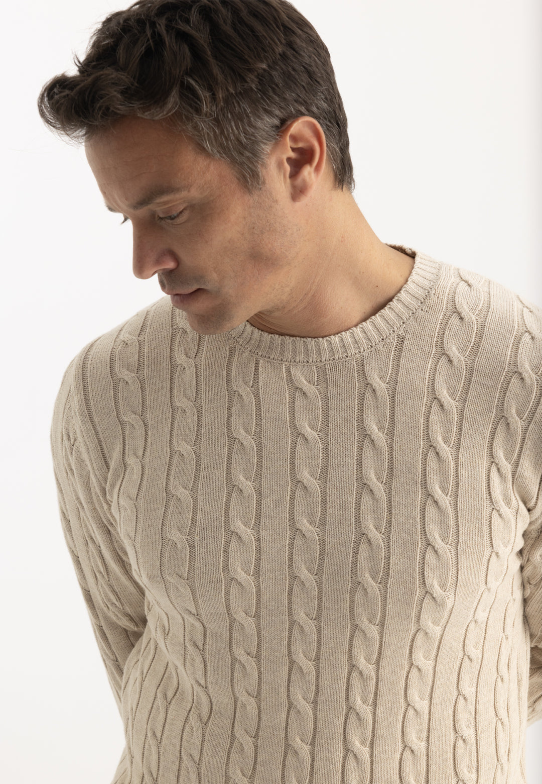 Men’s Cable Knit Crew Neck Pullover