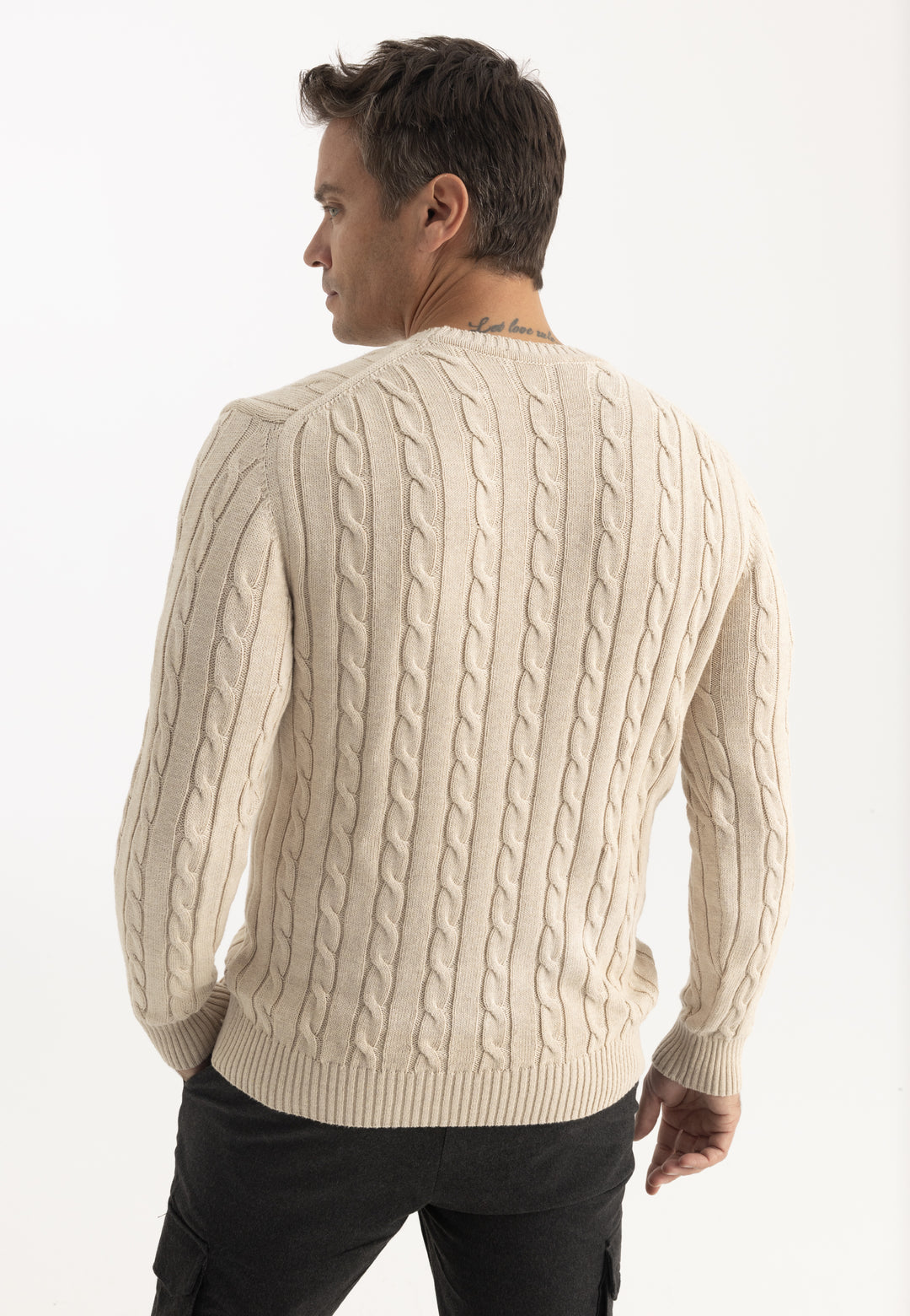 Men’s Cable Knit Crew Neck Pullover