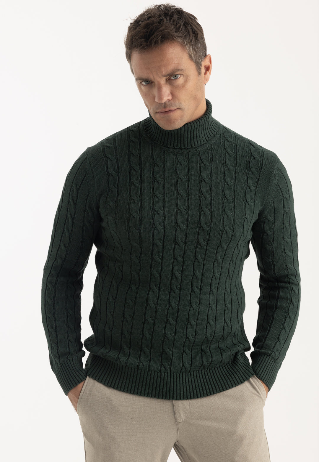 Men’s Cable Knit Turtleneck Pullover