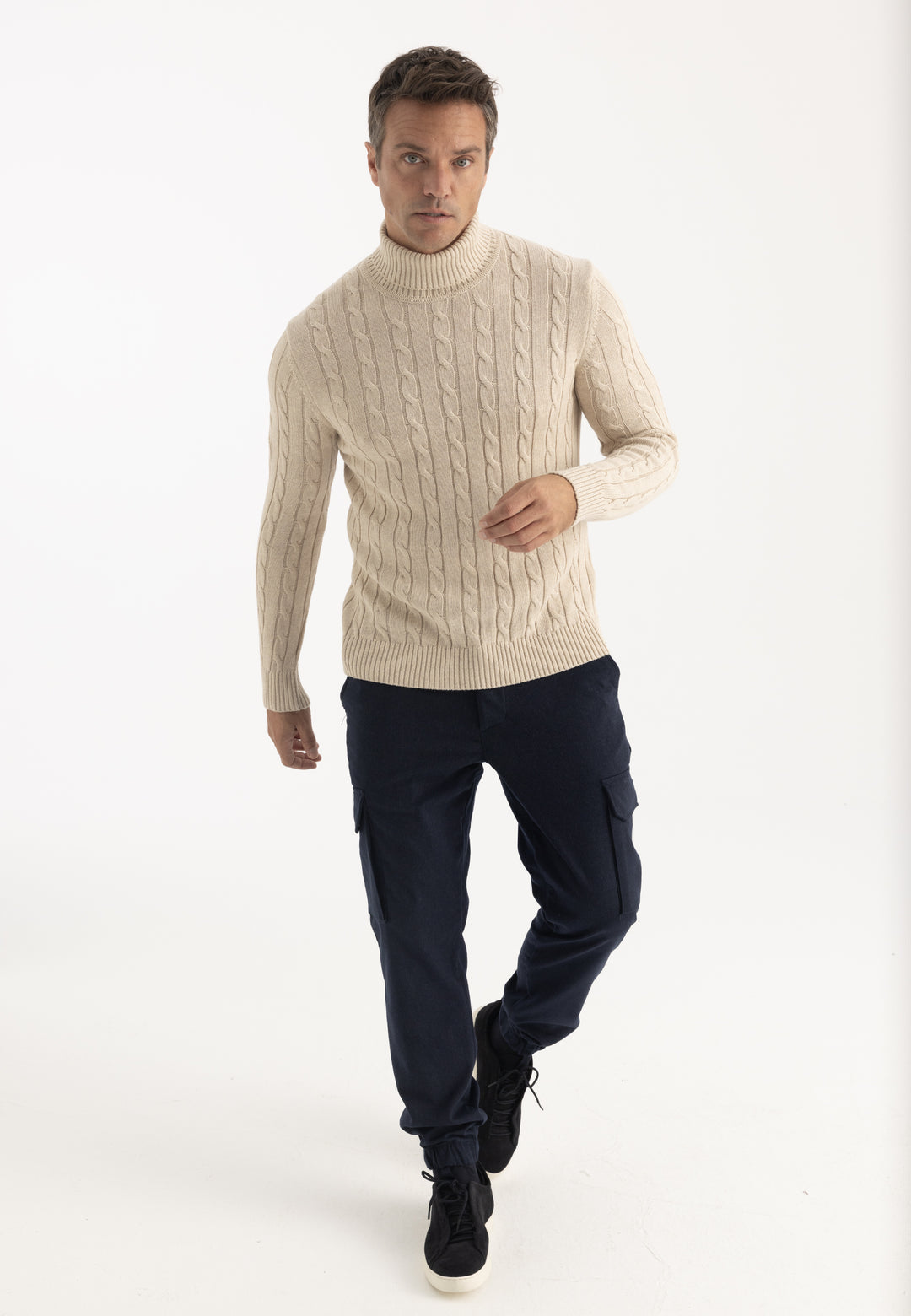 Men’s Cable Knit Turtleneck Pullover