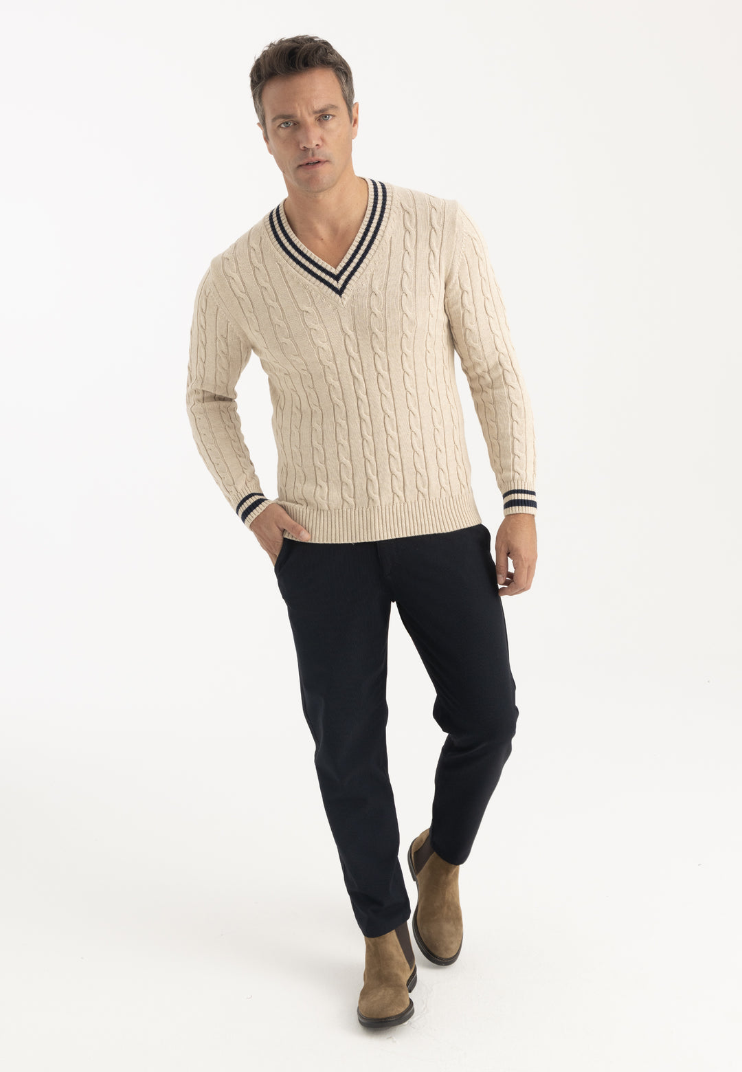 Men’s Cable Knit V-Neck Pullover