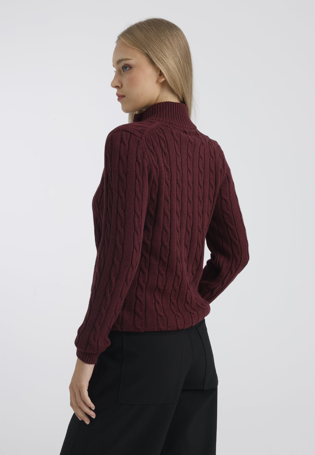 Women’s Cable Knit Cardigan